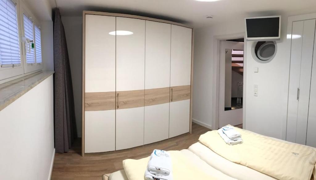 Beachside Haven: Exclusive Warnemünde Apartment with Sauna Rostock Exterior photo